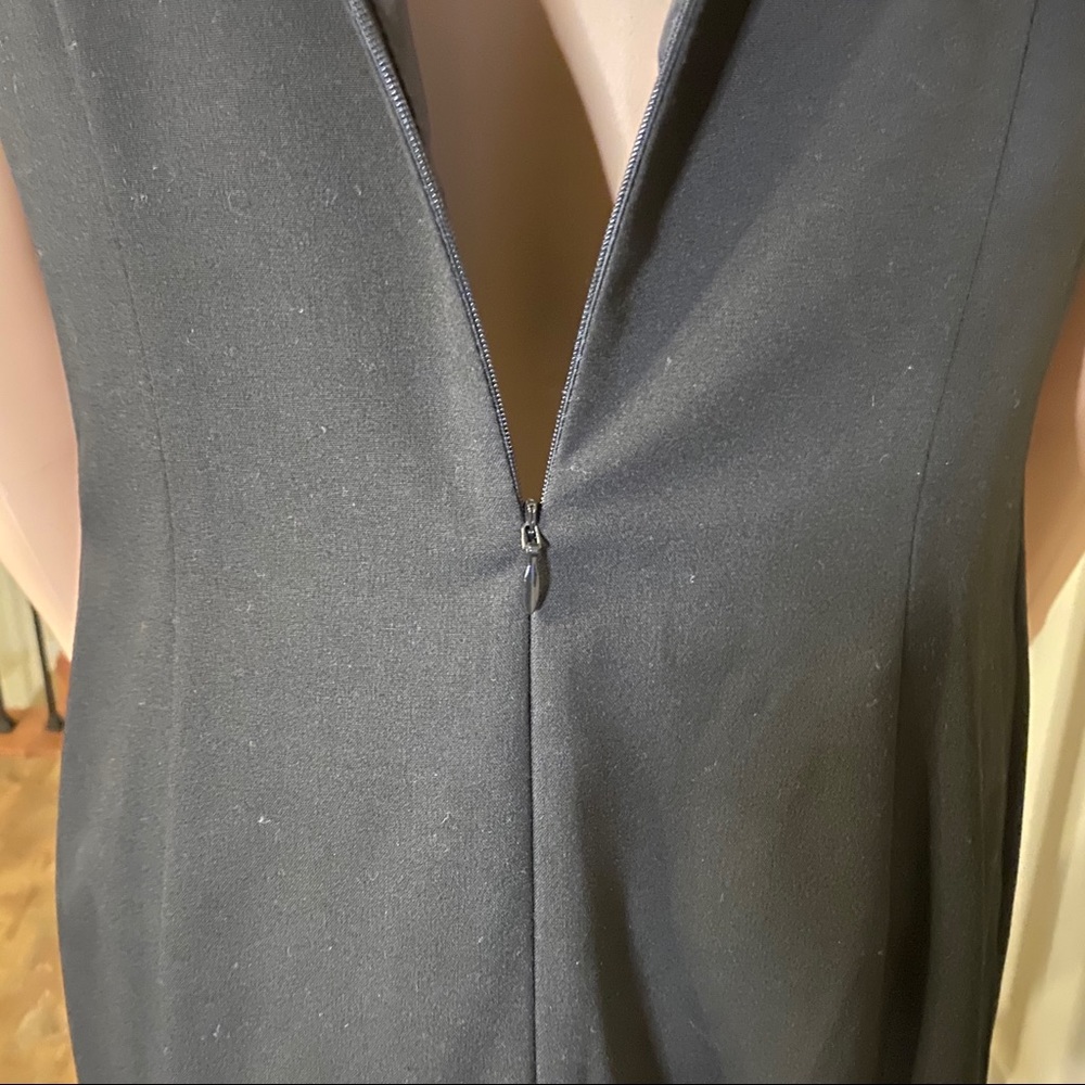 Dress - Picture 4 of 8